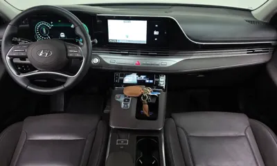 Hyundai Grandeur 2023, 56005 км, за 16198.3 USD - фото 7