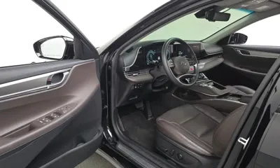 Hyundai Grandeur 2023, 56005 км, за 16198.3 USD - фото 10
