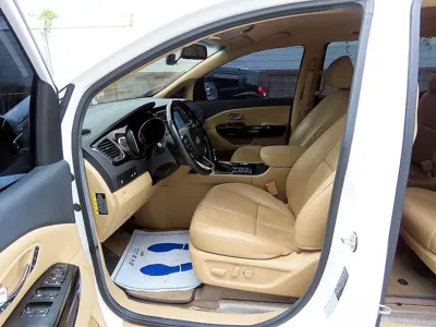 Kia Canival 2019, 175267 км, за 5486.52 USD