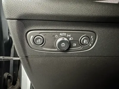 Buick Envision Plus 2021, 36000 км, за 14243.4 USD - фото 23