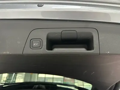 Buick Envision Plus 2021, 36000 км, за 14243.4 USD - фото 24
