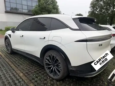 Zeekr 7X 2025, 25000 км, за 26545.74 USD