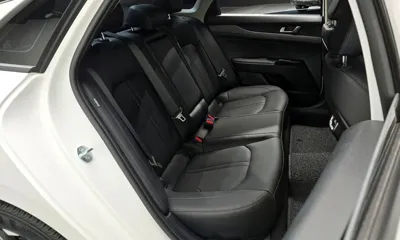 Kia K5 2025, 18573 км, за 17657.87 USD - фото 12