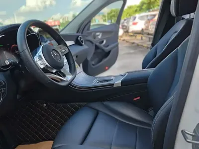 Mercedes-Benz C-Class 2020, 69000 км, за 16030.87 USD - фото 8
