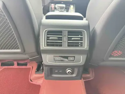 Audi Q5L 2025, 9000 км, за 35284.78 USD - фото 8