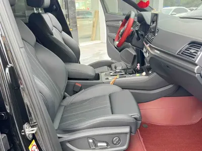 Audi Q5L 2025, 9000 км, за 35284.78 USD - фото 12