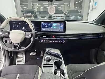 Kia EV6 2025, 4598 км, за 30182.49 USD - фото 7