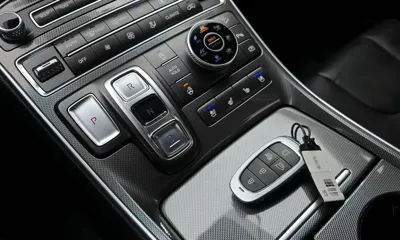 Hyundai Santafe 2023, 31703 км, за 16404.1 USD - фото 9