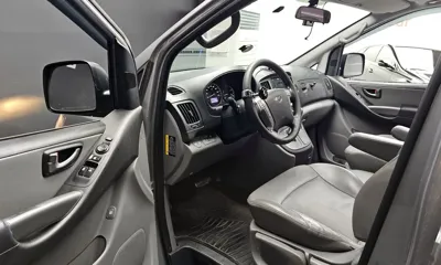 Hyundai Starex
