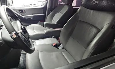 Hyundai Starex