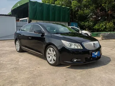 Buick LaCrosse 2011, 220000 км, за 1441.61 USD