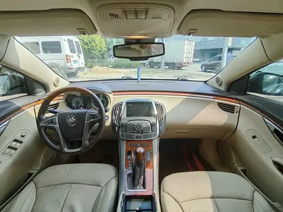 Buick LaCrosse 2011, 220000 км, за 1441.61 USD