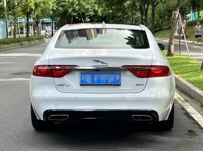 Jaguar XFL 2018, 100000 км, за 11332.54 USD