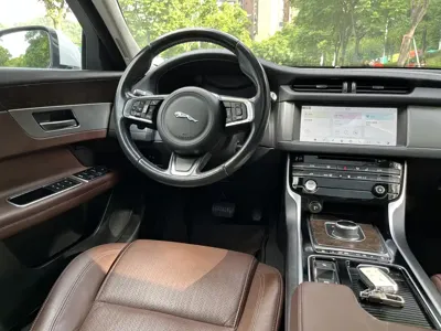 Jaguar XFL 2018, 100000 км, за 11332.54 USD - фото 8