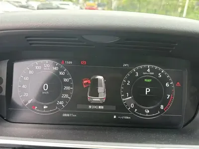 Land Rover Sport PHEV 2019, 80000 км, за 40136.09 USD - фото 8