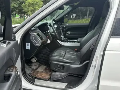 Land Rover Sport PHEV 2019, 80000 км, за 40136.09 USD - фото 9
