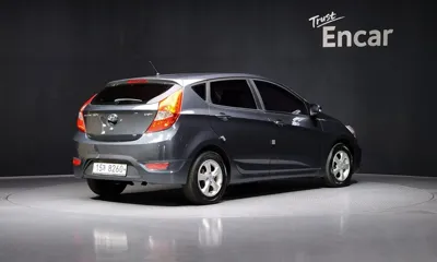 Hyundai Accent 2011, 138002 км, за 2317.88 USD