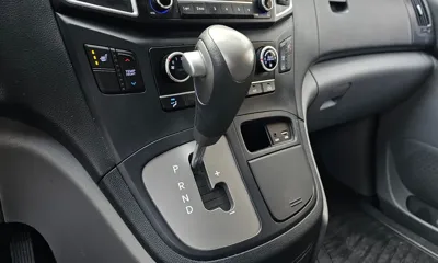 Hyundai Starex 2017, 84886 км, за 8467.9 USD - фото 9
