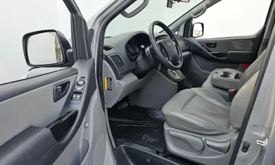 Hyundai Starex 2017, 84886 км, за 8467.9 USD - фото 11
