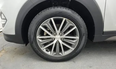 Hyundai Tucson 2016, 80260 км, за 7090.82 USD