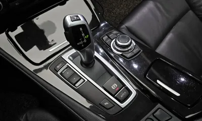 BMW 5-Series 2013, 161176 км, за 3216.49 USD - фото 9