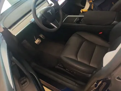 Tesla Model Y 2024, 33700 км, за 31516.57 USD - фото 15