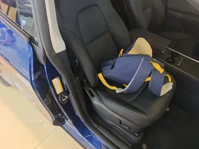 Tesla Model Y 2024, 33700 км, за 31516.57 USD - фото 25