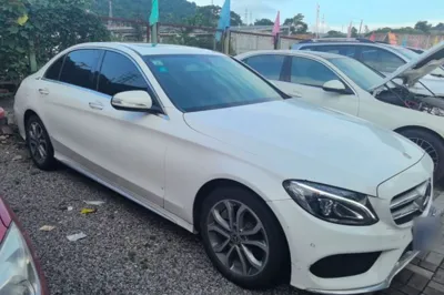 Mercedes-Benz C-Class 2018, 101400 км, за 13945 USD