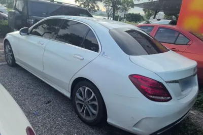 Mercedes-Benz C-Class 2018, 101400 км, за 13945 USD