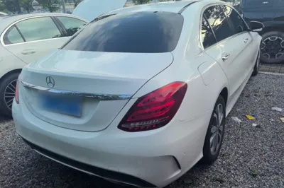 Mercedes-Benz C-Class 2018, 101400 км, за 13945 USD
