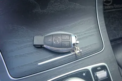 Mercedes-Benz C-Class 2018, 101400 км, за 13945 USD - фото 29