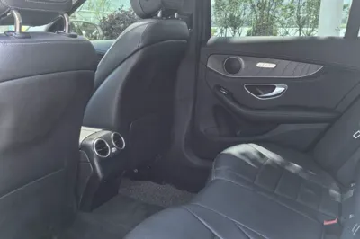 Mercedes-Benz C-Class 2018, 101400 км, за 13945 USD - фото 32
