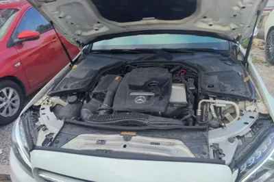 Mercedes-Benz C-Class 2018, 101400 км, за 13945 USD - фото 34