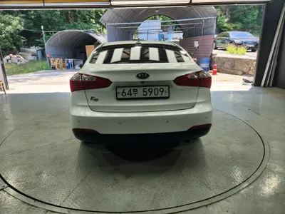 Kia K3 2014, 113918 км, за 3019.56 USD