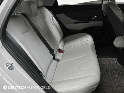 Hyundai Avante 2023, 84156 км, за 11068.41 USD - фото 12
