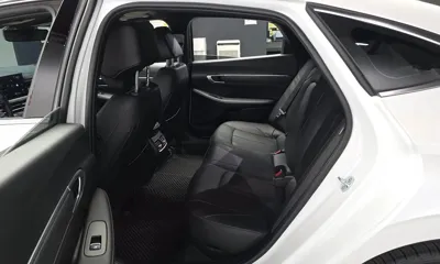 Hyundai Sonata 2025, 58375 км, за 13615.64 USD - фото 11