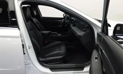 Hyundai Sonata 2025, 58375 км, за 13615.64 USD - фото 26