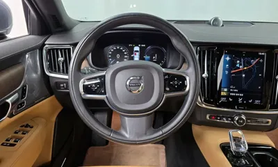 Volvo S90 2021, 71705 км, за 23125.2 USD - фото 13