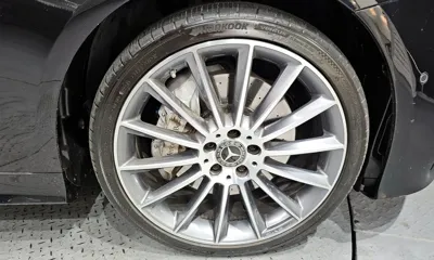Mercedes-Benz E-Class 2019, 88283 км, за 19493.67 USD