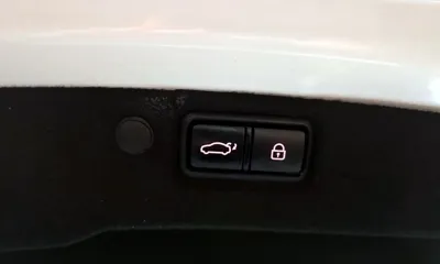 Kia K7 2020, 64633 км, за 12806.34 USD - фото 20