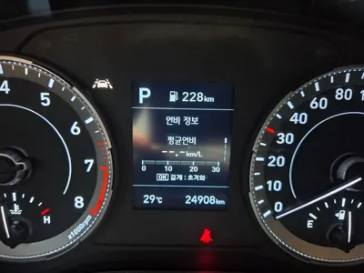 Hyundai Venue 2022, 24897 км, за 14966.52 USD - фото 8