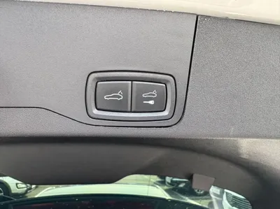 Porsche Taycan 2024, 5500 км, за 100866.01 USD - фото 20