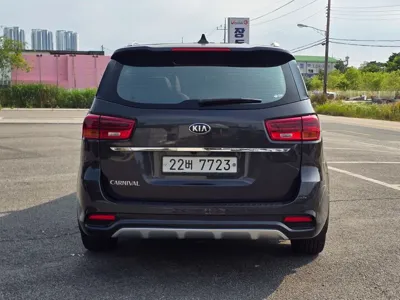 Kia Canival 2019, 76000 км, за 11093.61 USD