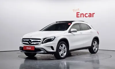 Mercedes-Benz GLA-Class · 2017 год