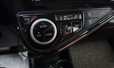 Toyota Prius 2019, 71817 км, за 8139.69 USD - фото 17