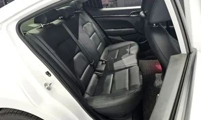 Hyundai Avante 2018, 91184 км, за 6180.07 USD - фото 12