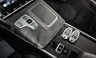 Hyundai Grandeur 2020, 119725 км, за 11049.73 USD - фото 9