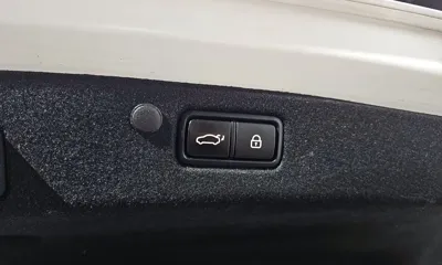 Hyundai Grandeur 2020, 119725 км, за 11049.73 USD - фото 20