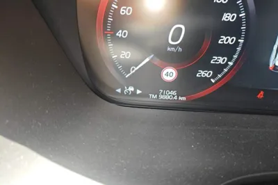 Volvo XC60 2021, 71000 км, за 21457 USD - фото 9