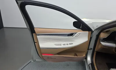 Hyundai Grandeur 2022, 45317 км, за 16742.68 USD - фото 24